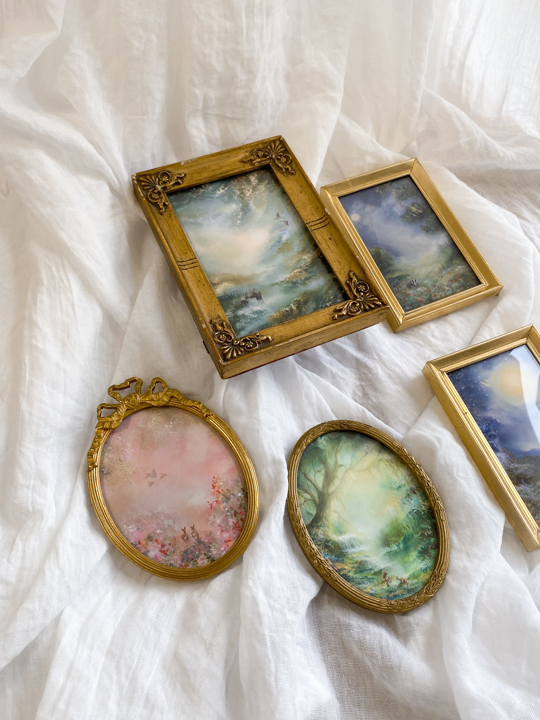 MINI FRAMED PRINT SET with magnets